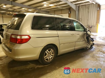 Trzecie zdjęcie samochodu z tyłu: 2005 HONDA ODYSSEY EXL VIN:5FNRL38775B050761 - miniatura