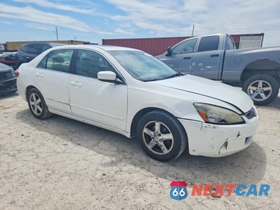 Czwarte zdjęcie samochodu z boku: 2003 HONDA ACCORD EX VIN:1HGCM56683A103869 - miniatura