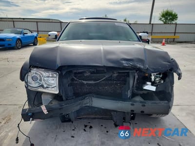 Piąte zdjęcie samochodu w środku: 2008 CHRYSLER 300 LIMITED VIN:2C3KA33G88H120169 - miniatura