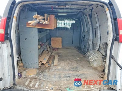 Zdjęcie 10 z 13 samochodu: 2008 GMC SAVANA G2500 VIN:1GTGG25C581151933 - miniatura