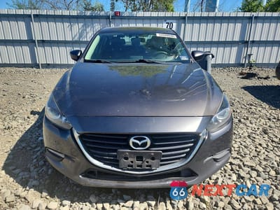 Piąte zdjęcie samochodu w środku: 2017 MAZDA 3 SPORT VIN:3MZBN1U72HM135901 - miniatura