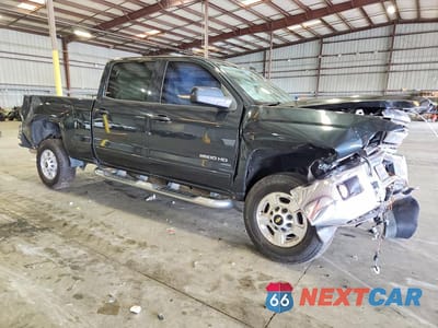 Czwarte zdjęcie samochodu z boku: 2017 CHEVROLET SILVERADO C2500 HEAVY DUTY LT VIN:1GC1CVEG0HF229270 - miniatura