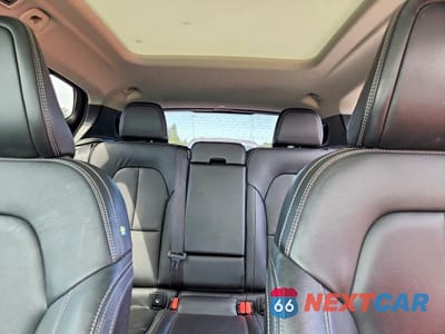 Zdjęcie 10 z 13 samochodu: 2019 VOLVO XC40 T5 MOMENTUM VIN:YV4162UK9K2148520 - miniatura