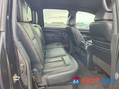 Zdjęcie 10 z 12 samochodu: 2018 NISSAN TITAN XD SL VIN:1N6BA1F48JN520146 - miniatura