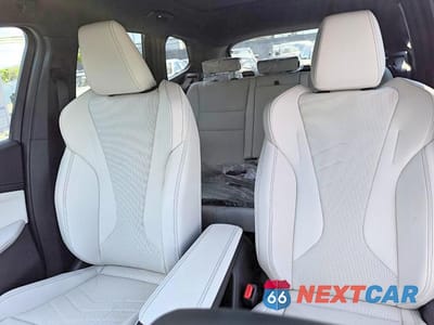 Zdjęcie 10 z 15 samochodu: 2026 BMW X1 XDRIVE28I VIN:WBX73EF04T5613095 - miniatura