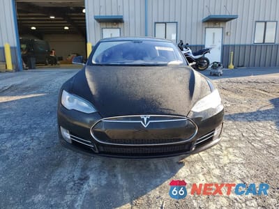 Piąte zdjęcie samochodu w środku: 2014 TESLA MODEL S VIN:5YJSA1H17EFP30635 - miniatura