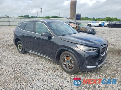 Czwarte zdjęcie samochodu z boku: 2025 BMW X1 XDRIVE28I VIN:WBX73EF08S5107820 - miniatura