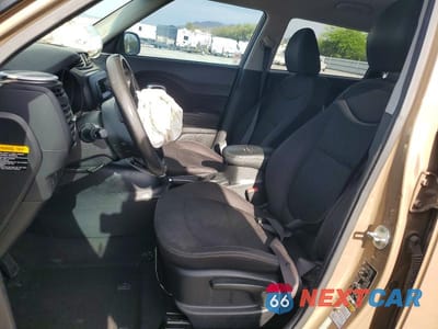 Zdjęcie 7 z 13 samochodu: 2015 KIA SOUL BASE VIN:KNDJN2A20F7207487 - miniatura