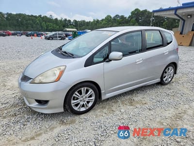 2011 HONDA FIT SPORT JHMGE8H52BC002993 - główne zdjęcie licytacji z USA - miniatura