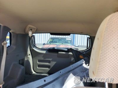 Zdjęcie 10 z 13 samochodu: 2009 HYUNDAI TUCSON SE VIN:KM8JN72D09U934675 - miniatura