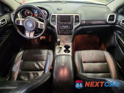 Zdjęcie 8 z 13 samochodu: 2012 JEEP GRAND CHEROKEE LAREDO VIN:1C4RJFAG7CC220211 - miniatura