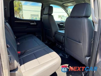 Zdjęcie 6 z 12 samochodu: 2025 GMC SIERRA C1500 SLT VIN:1GTPHDED6SZ182831 - miniatura