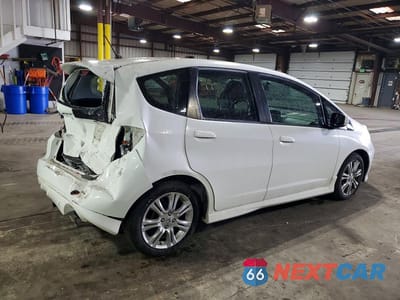 Trzecie zdjęcie samochodu z tyłu: 2009 HONDA FIT SPORT VIN:JHMGE88679S051776 - miniatura