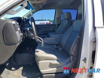 Zdjęcie 7 z 12 samochodu: 2016 CHEVROLET SILVERADO K2500 HEAVY DUTY VIN:1GC2KUEG3GZ114371 - miniatura