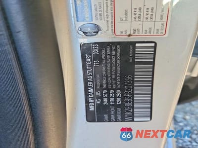 Zdjęcie 12 z 12 samochodu: 2020 MERCEDES-BENZ E 350 4MATIC VIN:WDDZF8EB1LA722970 - miniatura