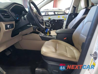 Zdjęcie 7 z 13 samochodu: 2020 FORD ESCAPE SEL VIN:1FMCU9H63LUA90333 - miniatura