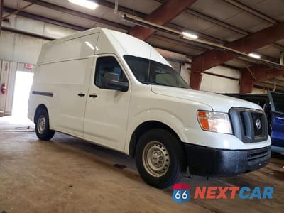 Czwarte zdjęcie samochodu z boku: 2015 NISSAN NV 2500 VIN:1N6BF0LX2FN803028 - miniatura