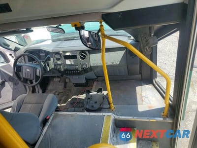 Zdjęcie 7 z 13 samochodu: 2013 FORD F550 SUPER DUTY VIN:1FDGF5GY0DEA51976 - miniatura
