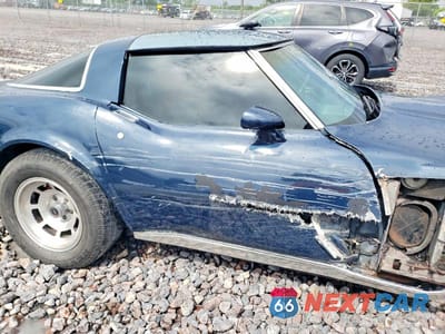 Zdjęcie 10 z 12 samochodu: 1981 CHEVROLET CORVETTE VIN:1G1AY8761B5104324 - miniatura