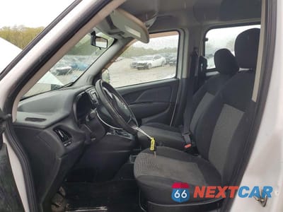 Zdjęcie 7 z 13 samochodu: 2017 RAM PROMASTER CITY VIN:ZFBERFAB0H6D46725 - miniatura