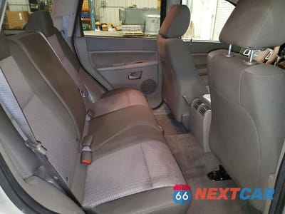 Zdjęcie 11 z 13 samochodu: 2009 JEEP GRAND CHEROKEE LAREDO VIN:1J8HR48P49C552638 - miniatura