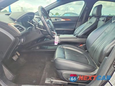 Zdjęcie 7 z 12 samochodu: 2020 LINCOLN MKZ RESERVE VIN:3LN6L5F96LR605564 - miniatura