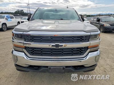 Piąte zdjęcie samochodu w środku: 2017 CHEVROLET SILVERADO K1500 LT VIN:3GCUKREC4HG256944 - miniatura