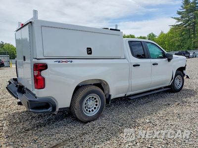 Trzecie zdjęcie samochodu z tyłu: 2026 CHEVROLET SILVERADO K1500 VIN:1GCRKAED0TZ312502 - miniatura