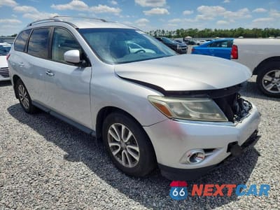 Czwarte zdjęcie samochodu z boku: 2015 NISSAN PATHFINDER SV VIN:5N1AR2MN3FC615186 - miniatura