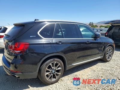 Trzecie zdjęcie samochodu z tyłu: 2018 BMW X5 XDR40E VIN:5UXKT0C59J0W03035 - miniatura