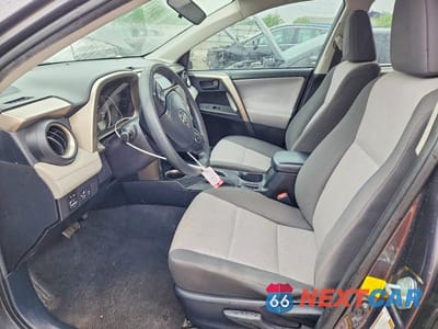 Zdjęcie 7 z 14 samochodu: 2014 TOYOTA RAV4 LE VIN:JTMZFREV9EJ008291 - miniatura