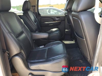 Zdjęcie 10 z 12 samochodu: 2012 GMC YUKON XL DENALI VIN:1GKS2MEF1CR322142 - miniatura