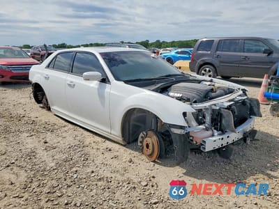 Czwarte zdjęcie samochodu z boku: 2023 CHRYSLER 300 S VIN:2C3CCABT9PH561213 - miniatura