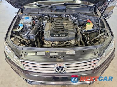 Zdjęcie 12 z 13 samochodu: 2017 VOLKSWAGEN TOUAREG WOLFSBURG VIN:WVGRF7BPXHD006039 - miniatura