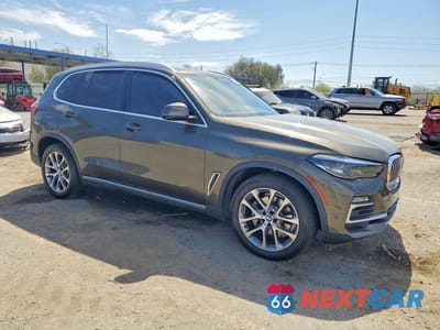 Czwarte zdjęcie samochodu z boku: 2020 BMW X5 XDRIVE40I VIN:5UXCR6C04L9B51684 - miniatura
