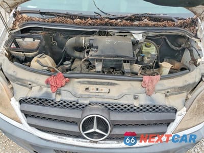 Zdjęcie 11 z 12 samochodu: 2012 MERCEDES BENZ SPRINTER 2500 DELIVERY VAN VIN:WD3PE8CB6C5693007 - miniatura