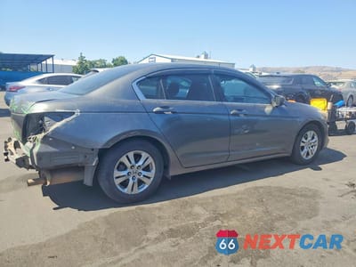 Trzecie zdjęcie samochodu z tyłu: 2009 HONDA ACCORD LXP VIN:1HGCP26469A121039 - miniatura