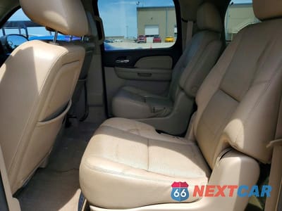 Zdjęcie 11 z 13 samochodu: 2014 GMC YUKON XL DENALI VIN:1GKS2MEF7ER239480 - miniatura