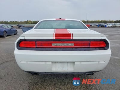 Zdjęcie 6 z 12 samochodu: 2013 DODGE CHALLENGER SXT VIN:2C3CDYAG7DH524540 - miniatura