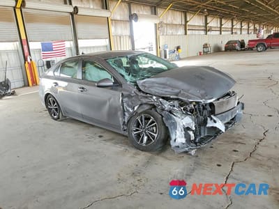Czwarte zdjęcie samochodu z boku: 2024 KIA FORTE LXS VIN:3KPF24AD0RE722991 - miniatura