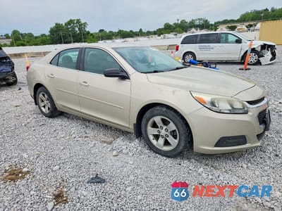 Czwarte zdjęcie samochodu z boku: 2015 CHEVROLET MALIBU LS VIN:1G11B5SL1FF180980 - miniatura