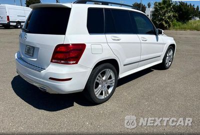 Czwarte zdjęcie samochodu z boku: 2015 MERCEDES-BENZ GLK 350 VIN:WDCGG5HB7FG427943 - miniatura