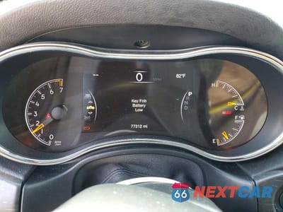 Zdjęcie 9 z 13 samochodu: 2018 JEEP GRAND CHEROKEE LAREDO VIN:1C4RJFAG5JC506930 - miniatura