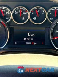 Zdjęcie 8 z 10 samochodu: 2021 CHEVROLET SILVERADO K1500 LT VIN:1GCUYDED0MZ214405 - miniatura