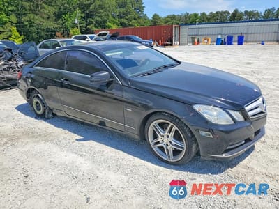 Czwarte zdjęcie samochodu z boku: 2012 MERCEDES-BENZ E 350 VIN:WDDKJ5KBXCF161125 - miniatura
