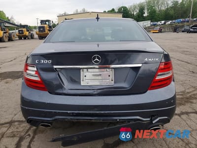 Zdjęcie 6 z 12 samochodu: 2013 MERCEDES-BENZ C 300 4MATIC VIN:WDDGF8AB7DR279479 - miniatura
