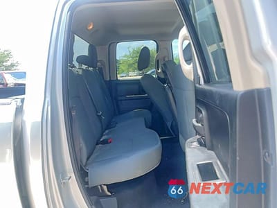 Zdjęcie 6 z 10 samochodu: 2015 RAM 1500 ST VIN:1C6RR6FM4FS624107 - miniatura