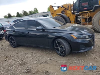 Czwarte zdjęcie samochodu z boku: 2023 NISSAN ALTIMA SR VIN:1N4BL4CVXPN367778 - miniatura