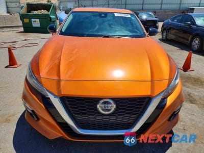 Piąte zdjęcie samochodu w środku: 2020 NISSAN ALTIMA PLATINUM VIN:1N4BL4FV0LC171186 - miniatura