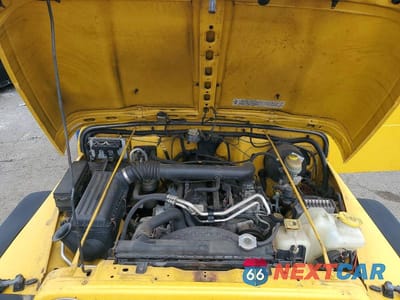 Zdjęcie 11 z 12 samochodu: 2004 JEEP WRANGLER X VIN:1J4FA39S94P708574 - miniatura